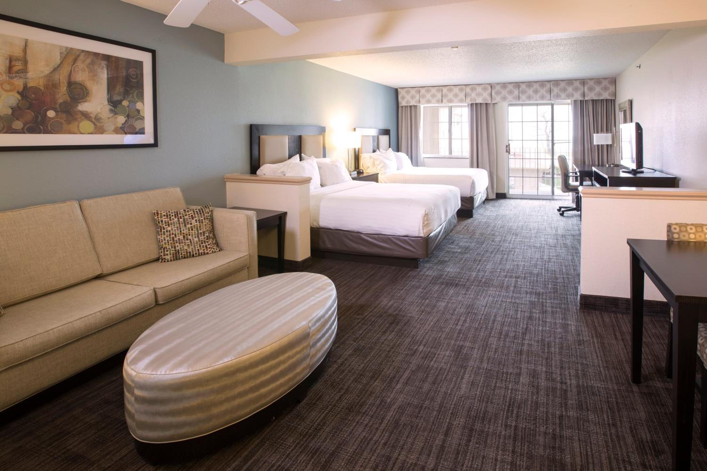 holiday inn express and suites st joseph by ihg