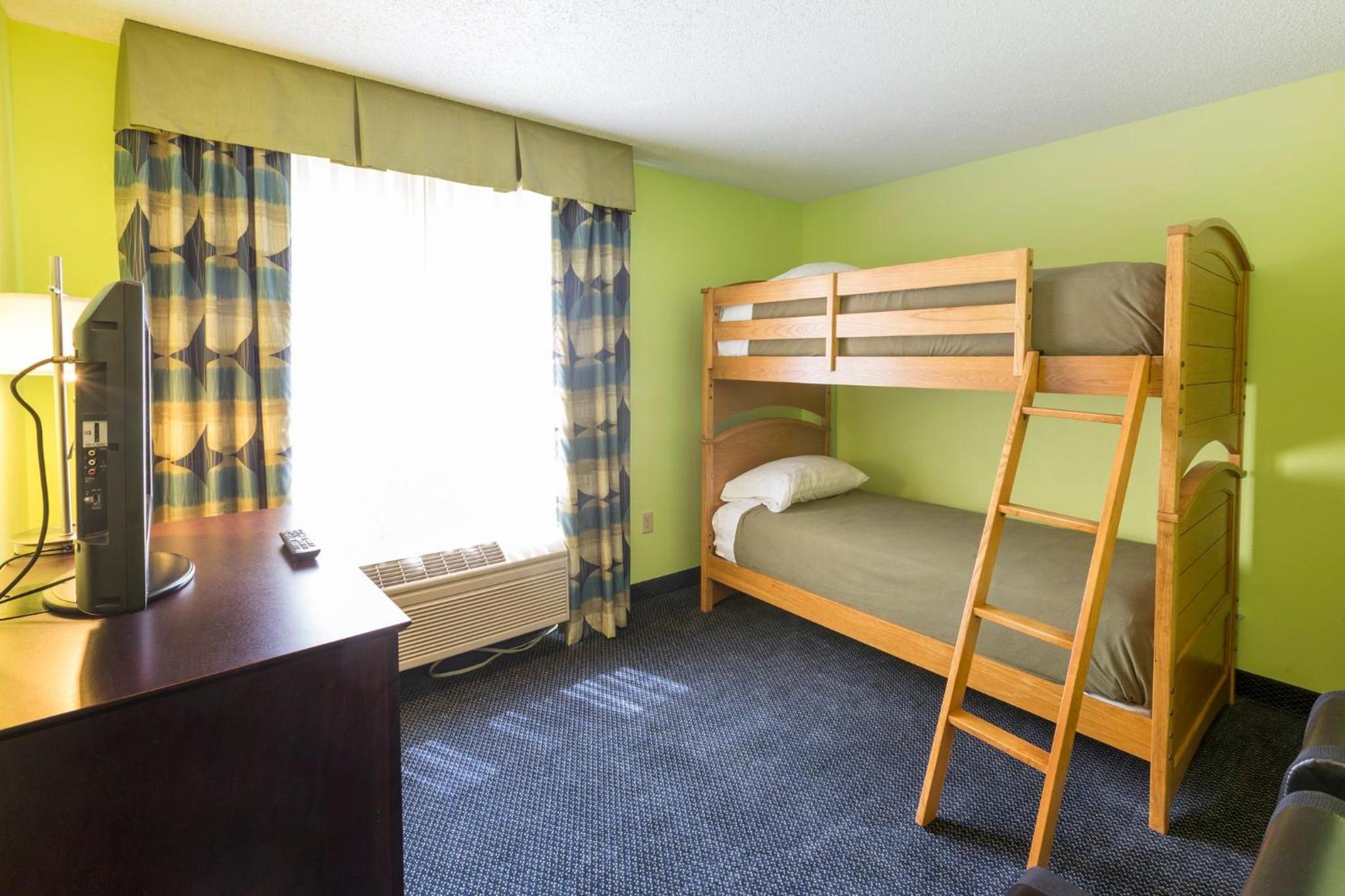 holiday inn express and suites st joseph by ihg