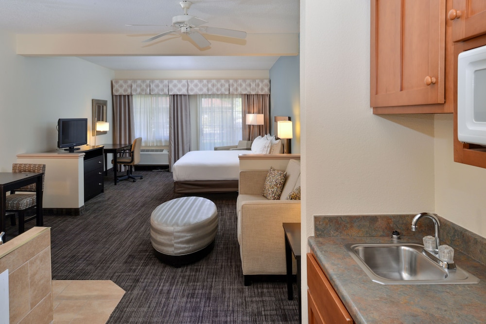 holiday inn express and suites st joseph by ihg
