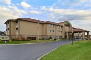 holiday inn express and suites st joseph by ihg