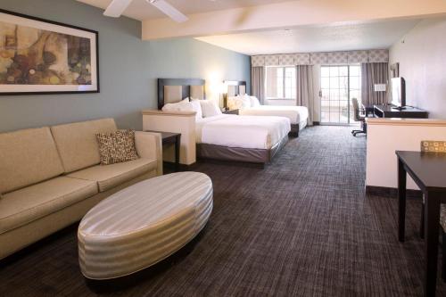 holiday inn express and suites st joseph by ihg