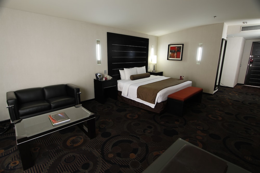 crowne plaza toluca lancaster by ihg