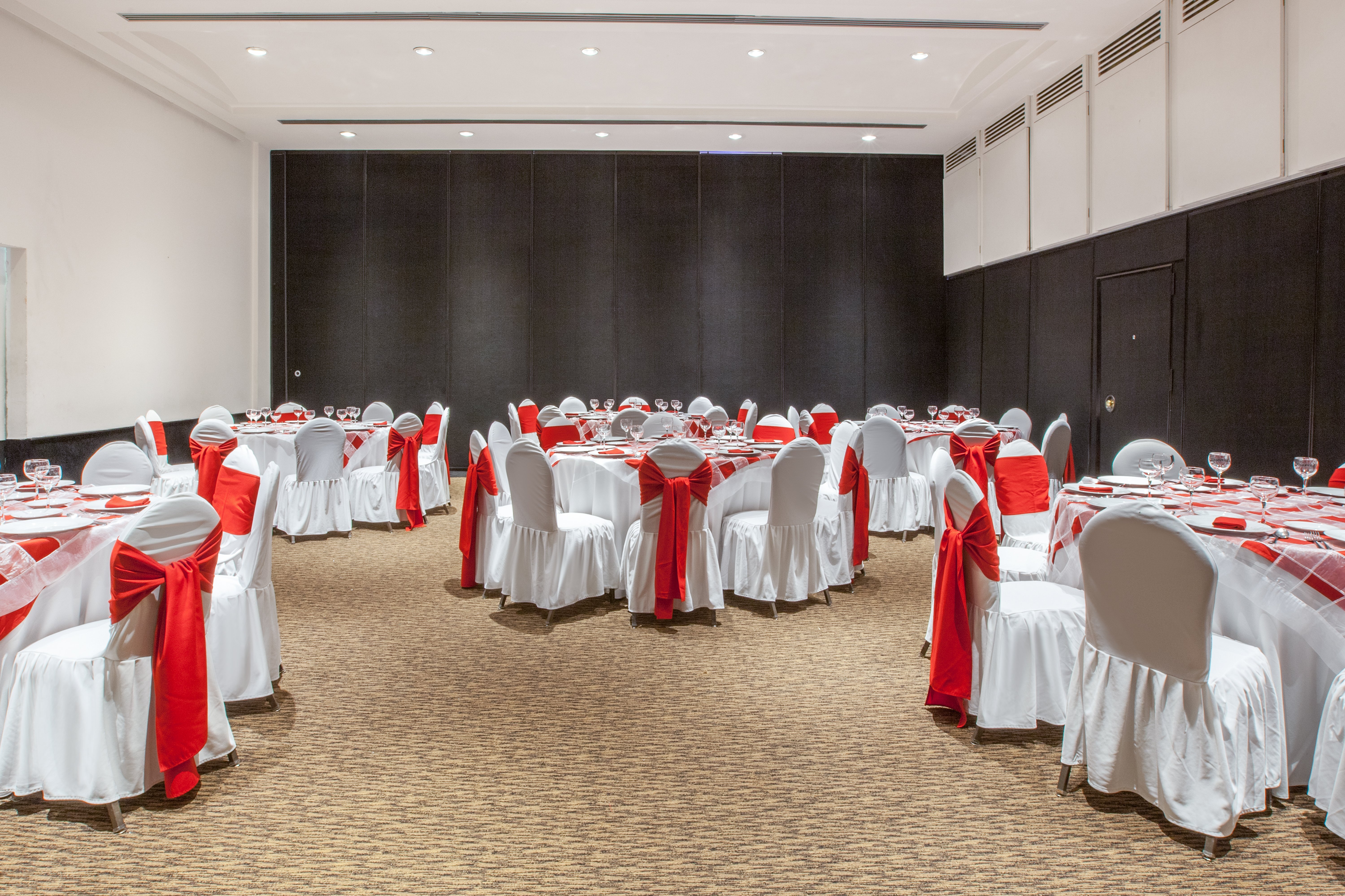 crowne plaza toluca lancaster by ihg