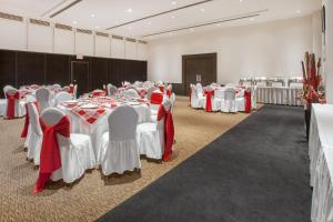 crowne plaza toluca lancaster by ihg