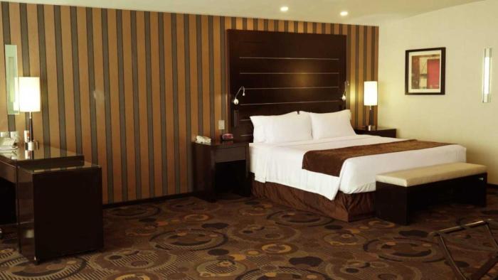 crowne plaza toluca lancaster by ihg