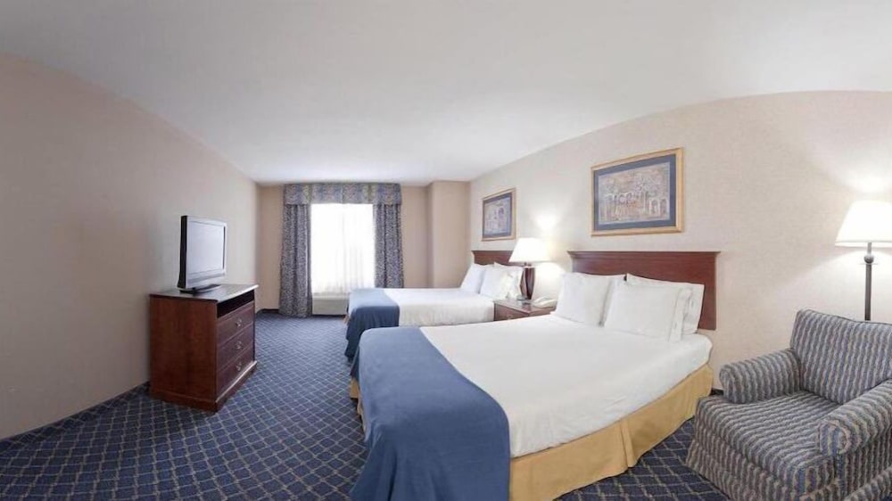 holiday inn express and suites farmington by ihg
