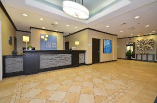 holiday inn express and suites farmington by ihg