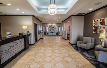 holiday inn express and suites farmington by ihg