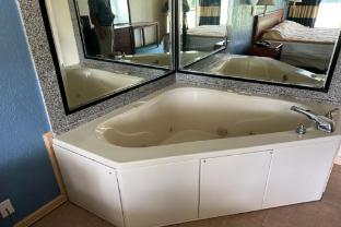 super inn and suites by oyo milledgeville