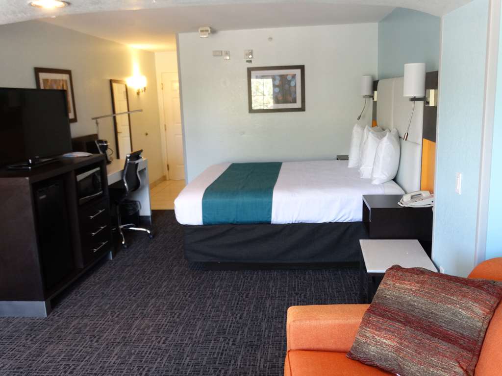 best western plus kissimmee lake buena vista south inn and suites
