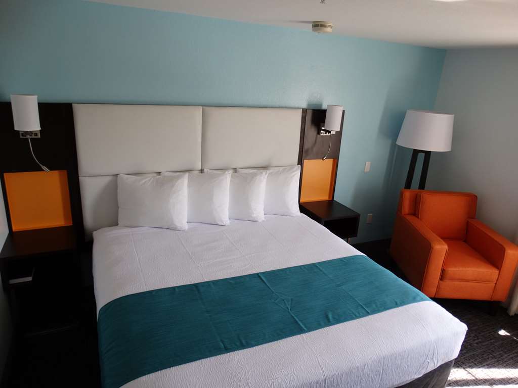 best western plus kissimmee lake buena vista south inn and suites