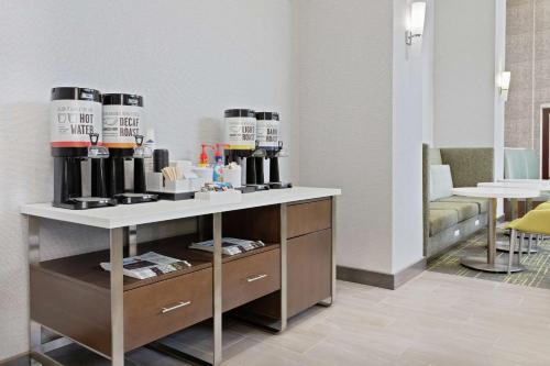hampton inn and suites orlando intl dr n