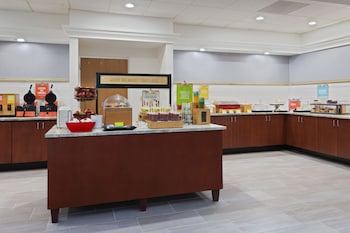 hampton inn and suites orlando intl dr n