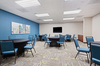 hampton inn and suites orlando intl dr n