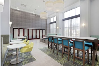 hampton inn and suites orlando intl dr n