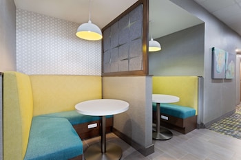 hampton inn and suites orlando intl dr n