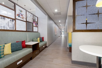 hampton inn and suites orlando intl dr n