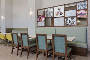 hampton inn and suites orlando intl dr n