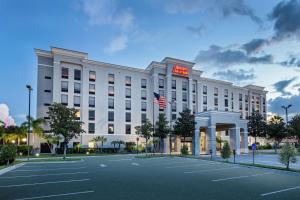 hampton inn and suites orlando intl dr n