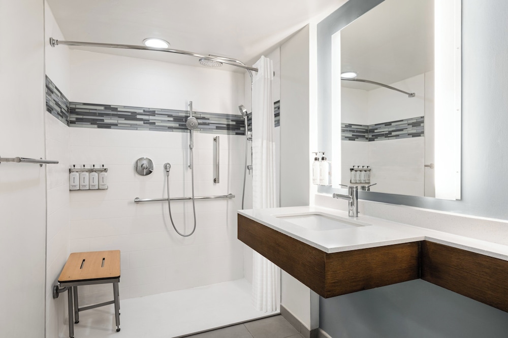 even hotel chicago tinley park conv ctr by ihg
