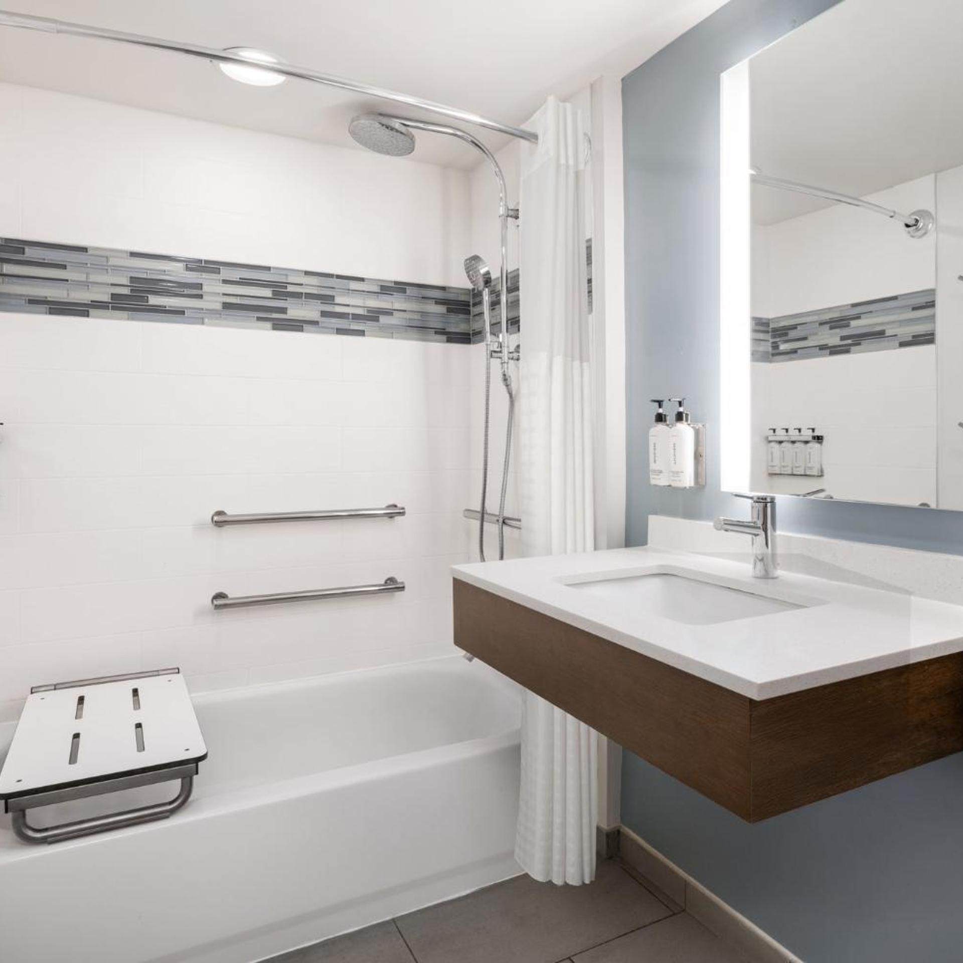 even hotel chicago tinley park conv ctr by ihg