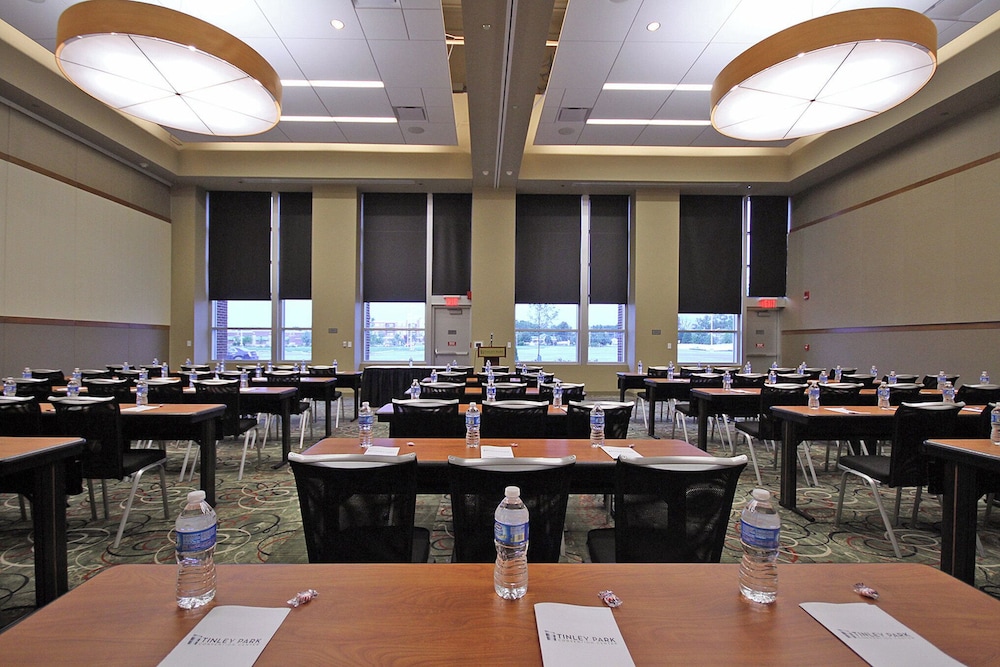 even hotel chicago tinley park conv ctr by ihg