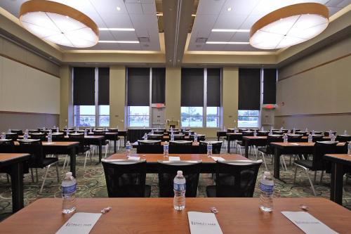 even hotel chicago tinley park conv ctr by ihg