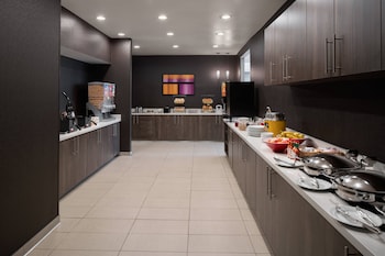 Residence Inn By Marriott Cypress Los Alamitos,Hawaiian Gardens>>Cypress,3 star