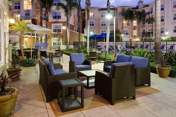 Residence Inn By Marriott Cypress Los Alamitos,Hawaiian Gardens>>Cypress,3 star