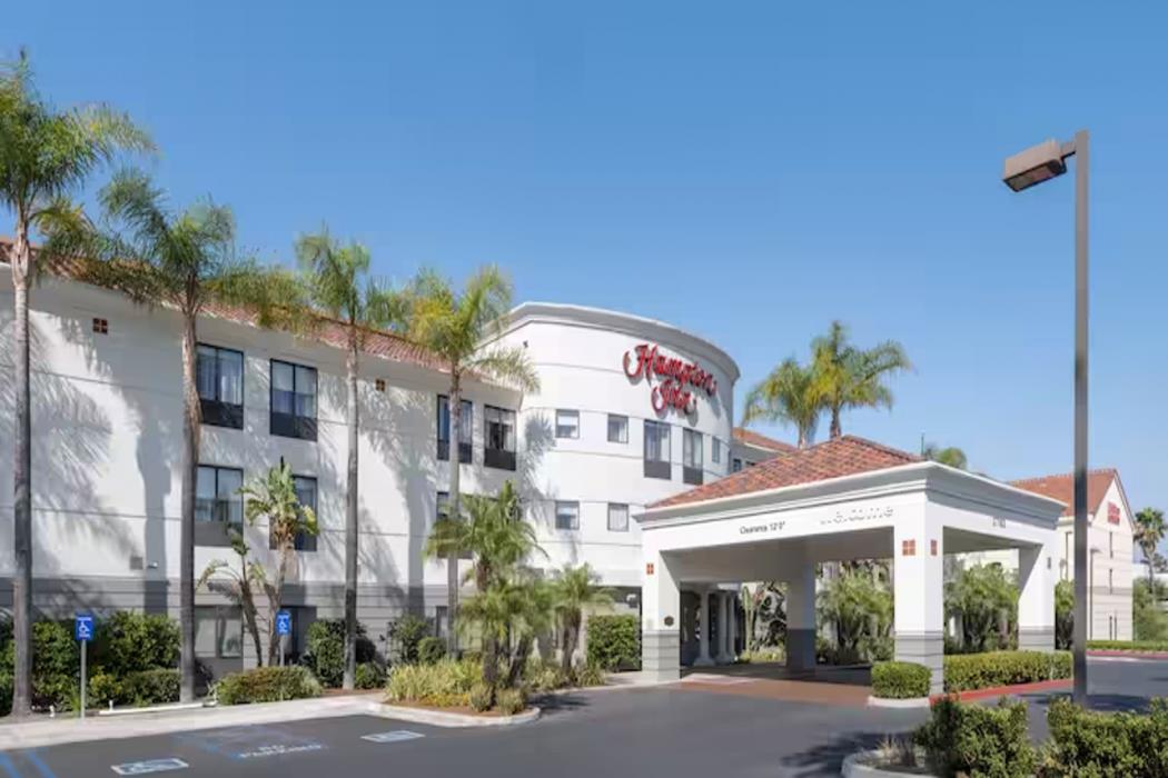 hampton inn by hilton irvine east lake forest