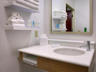 hampton inn by hilton irvine east lake forest