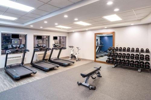 hampton inn by hilton irvine east lake forest