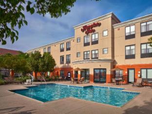 hampton inn by hilton irvine east lake forest