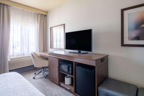 hampton inn by hilton irvine east lake forest