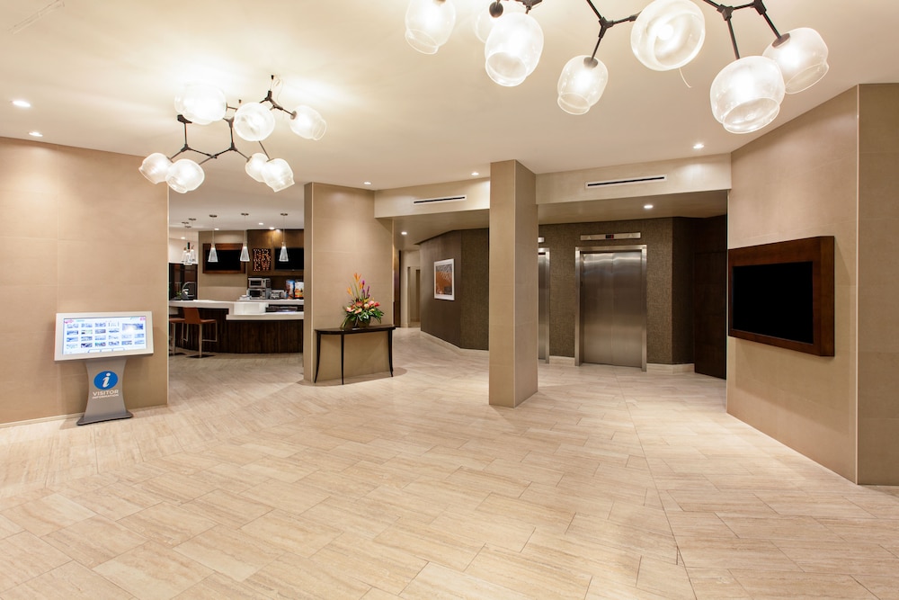 holiday inn long beach airport
