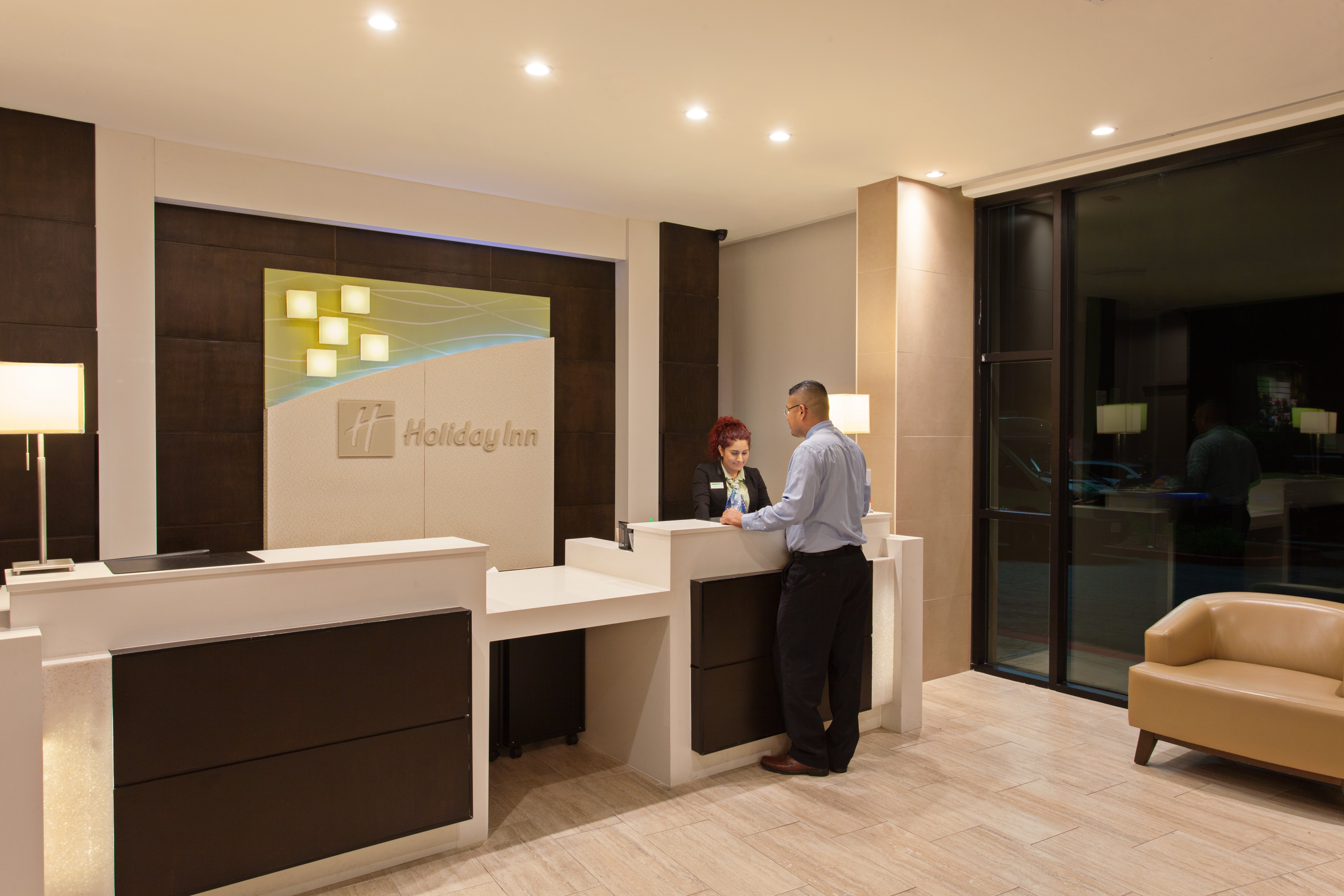 holiday inn long beach airport