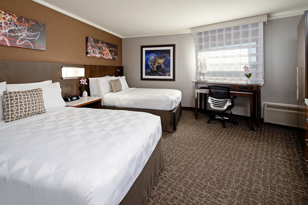 holiday inn long beach airport