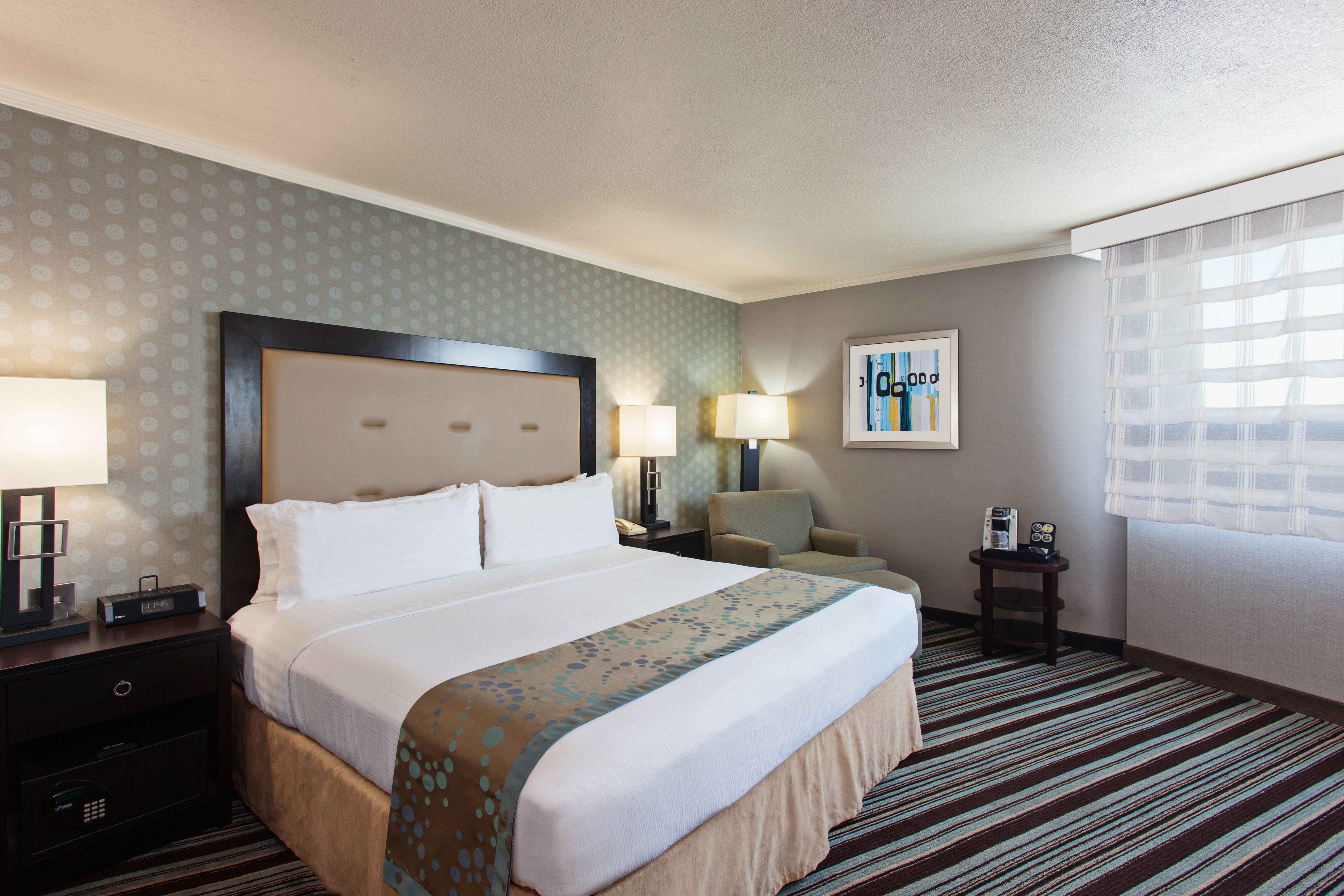 holiday inn long beach airport