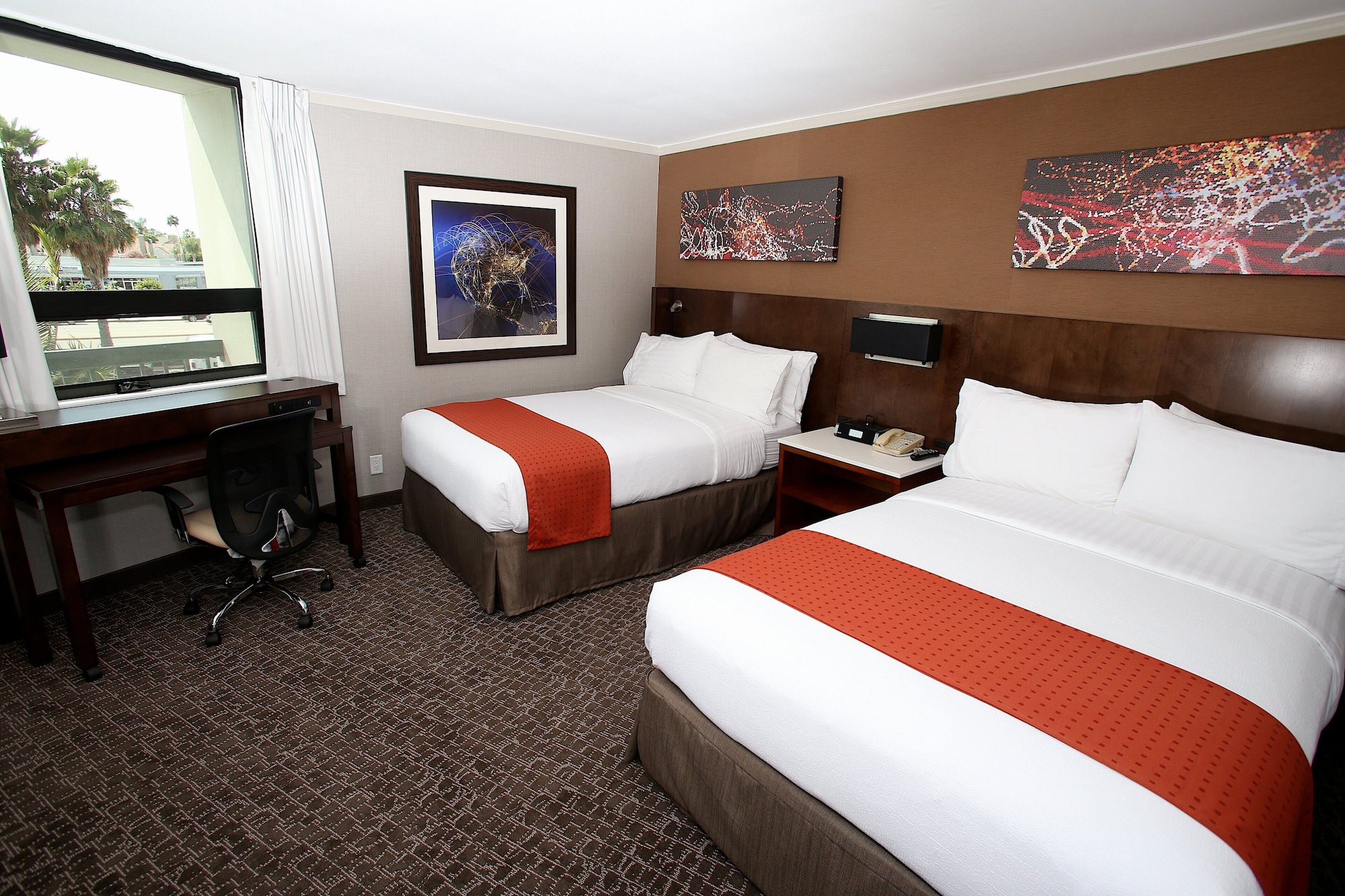 holiday inn long beach airport