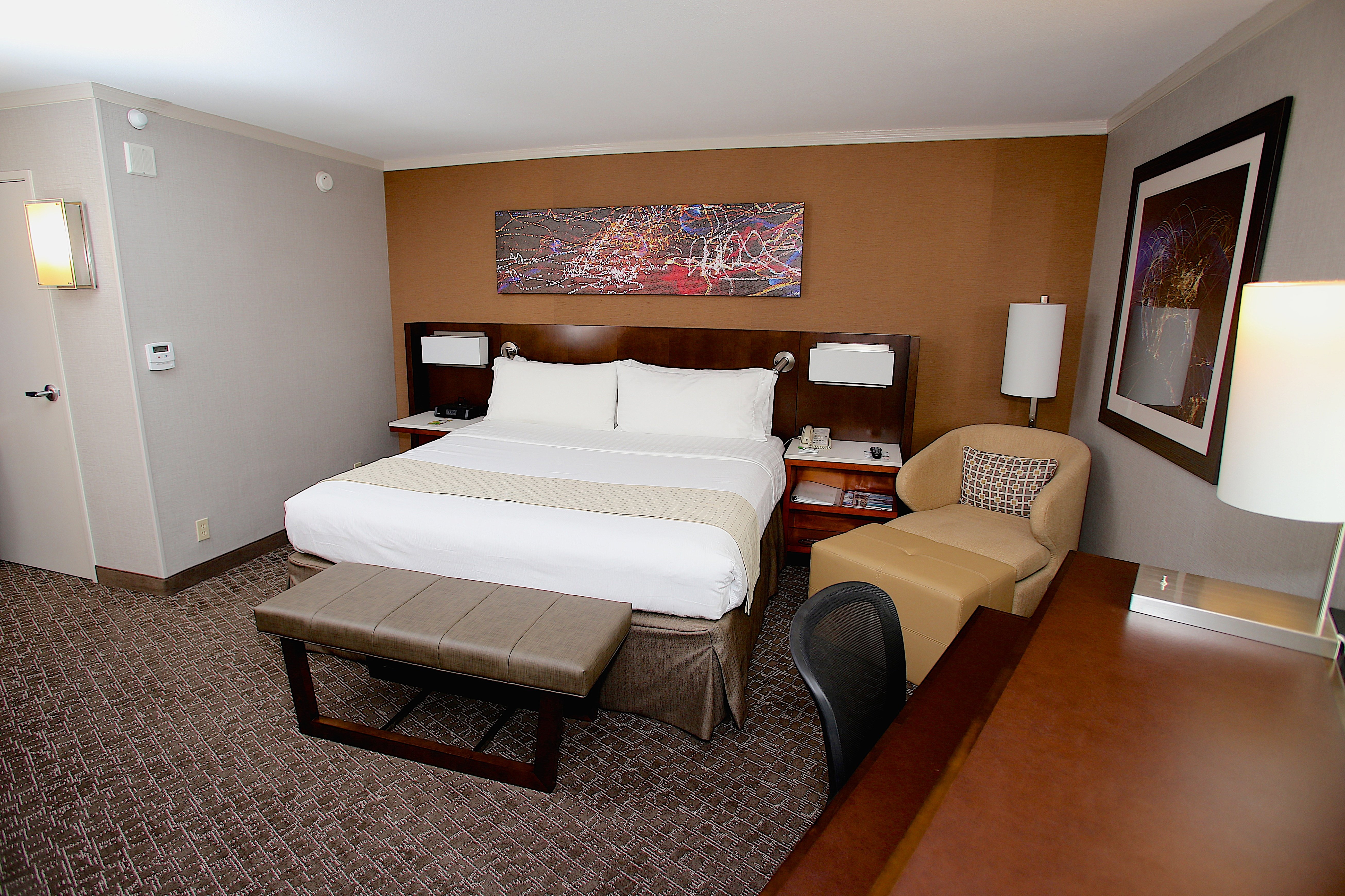 holiday inn long beach airport