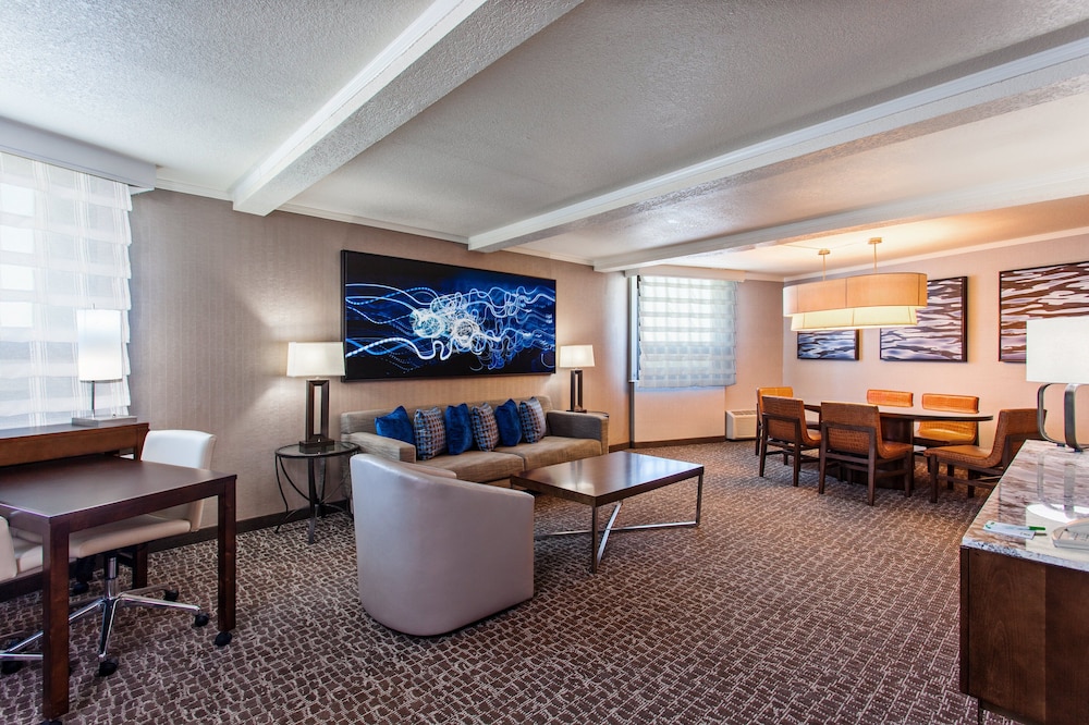 holiday inn long beach airport