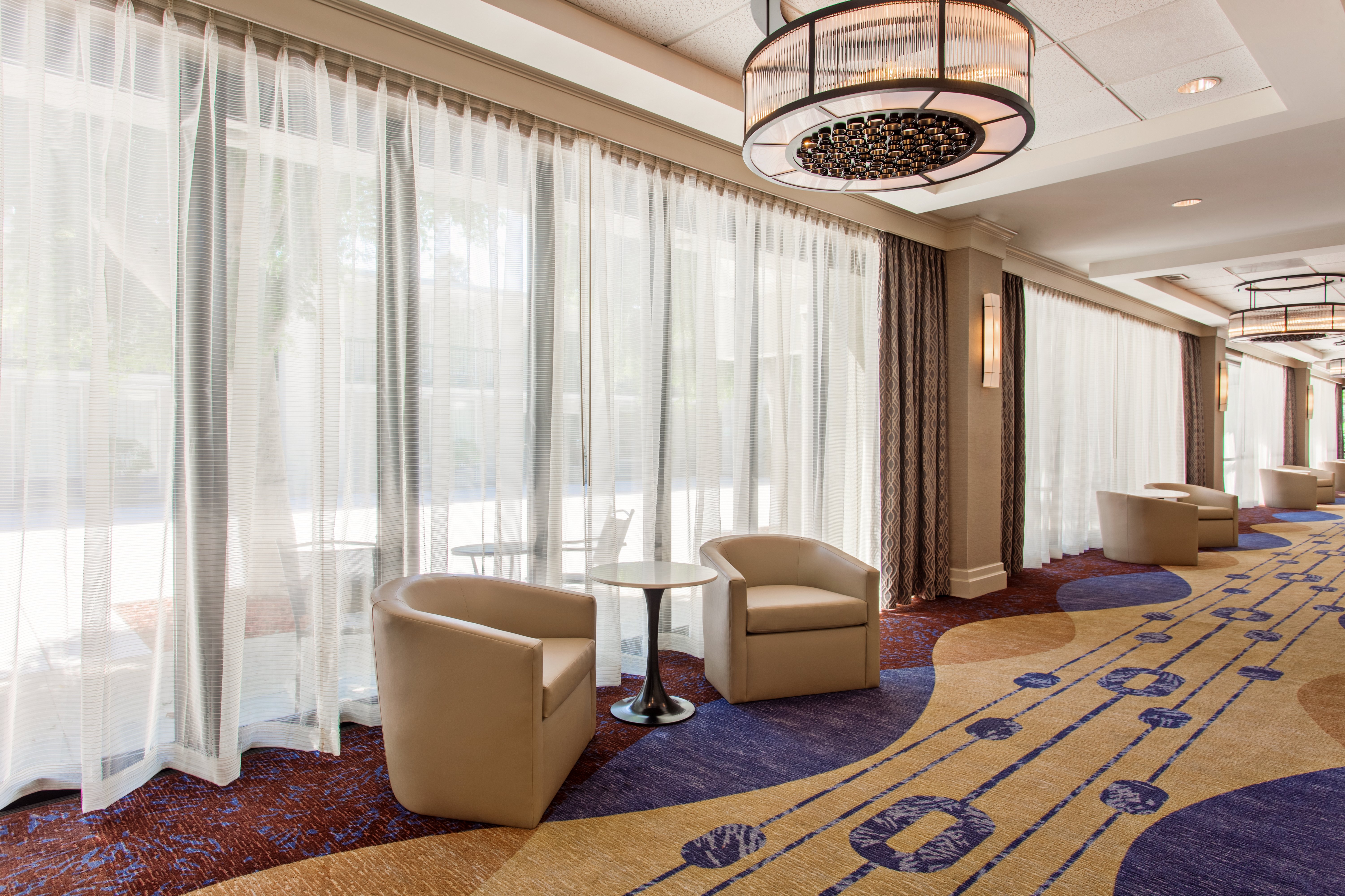 holiday inn long beach airport