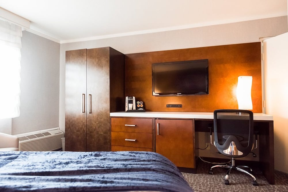 holiday inn long beach airport