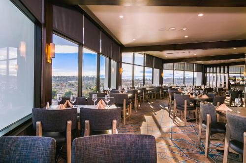 holiday inn long beach airport