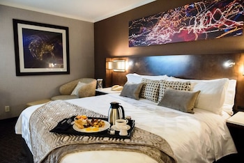 Holiday Inn Long Beach Airport,Long Beach>>California,4 star