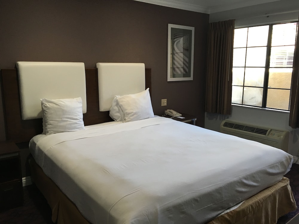hotel pacific manhattan beach