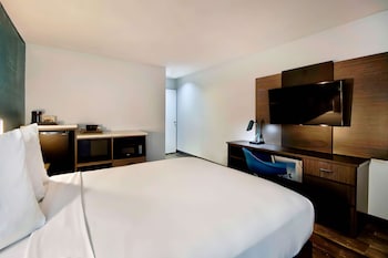 studio 6 suites lawndale ca south bay