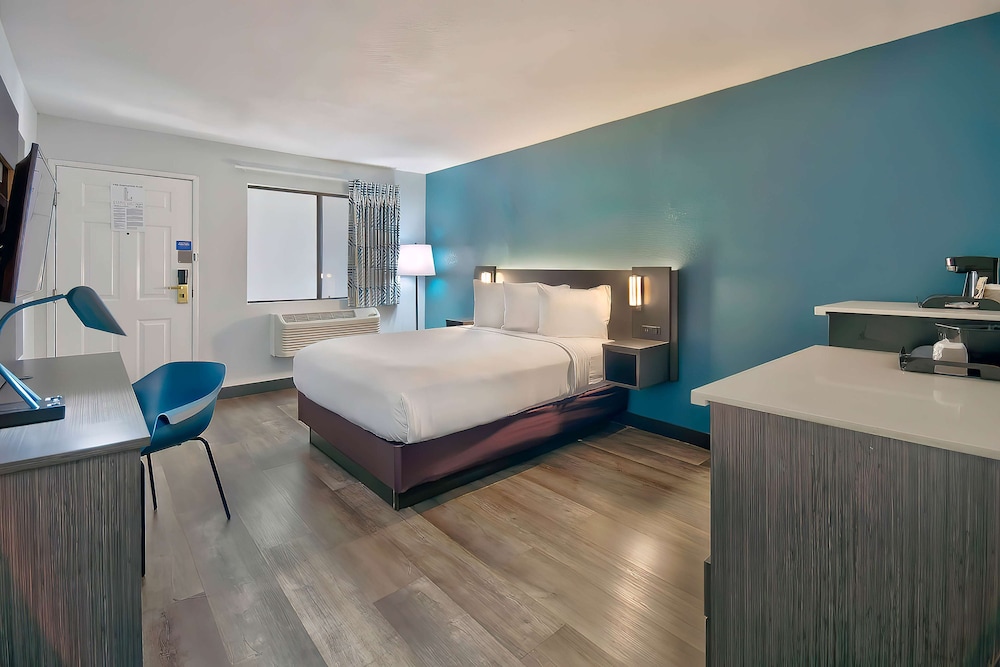 studio 6 suites lawndale ca south bay