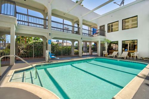 studio 6 suites lawndale ca south bay