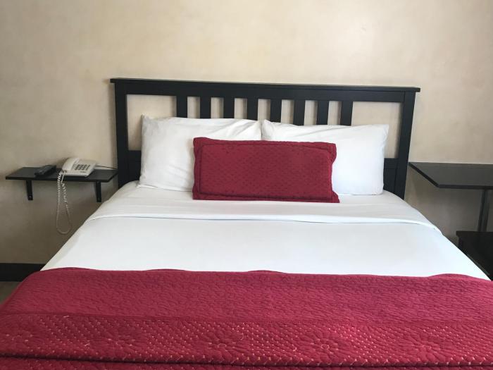 nite inn walking distance to universal studios hollywood